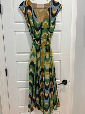 FLOOR Green Multi-Color Patterned V-Neck Midi Dress